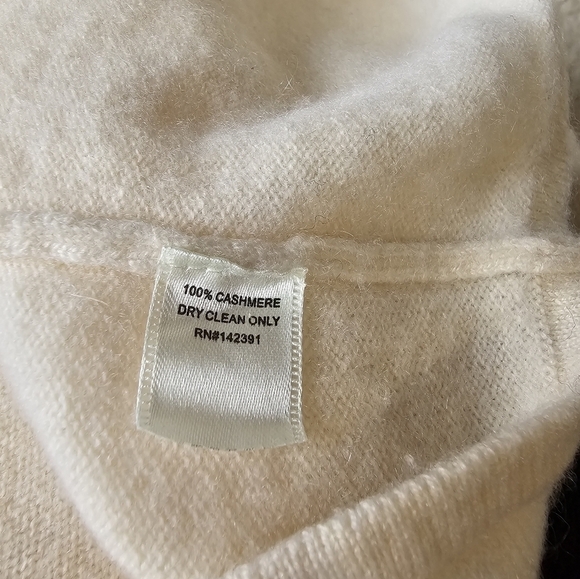 Project Ivory Cashmere Tie Front Sweater S NWOT - Picture 8 of 8